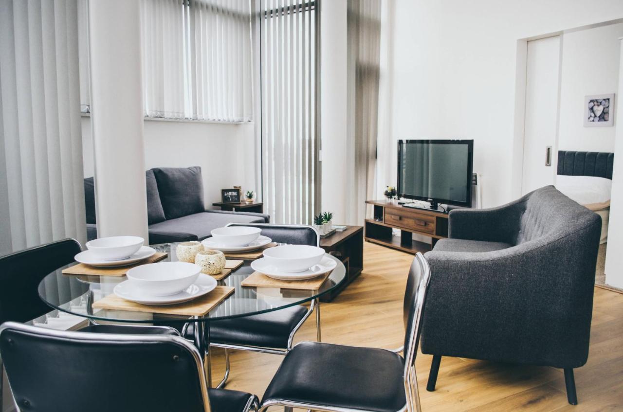 Penthouse In Liverpool City Centre - Free Parking - Balcony - By Happy Days エクステリア 写真